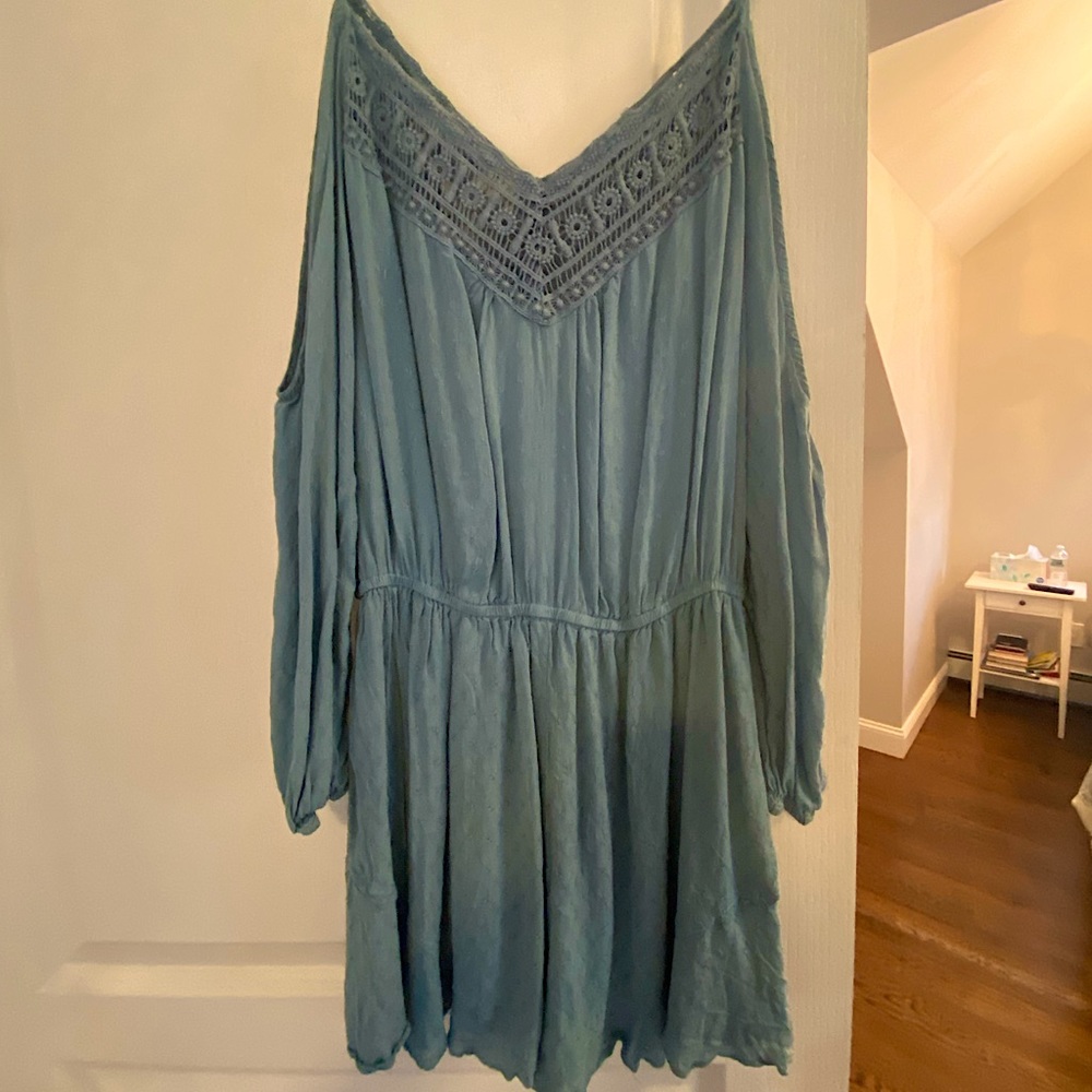 Cute Romper! - Picture 2 of 3